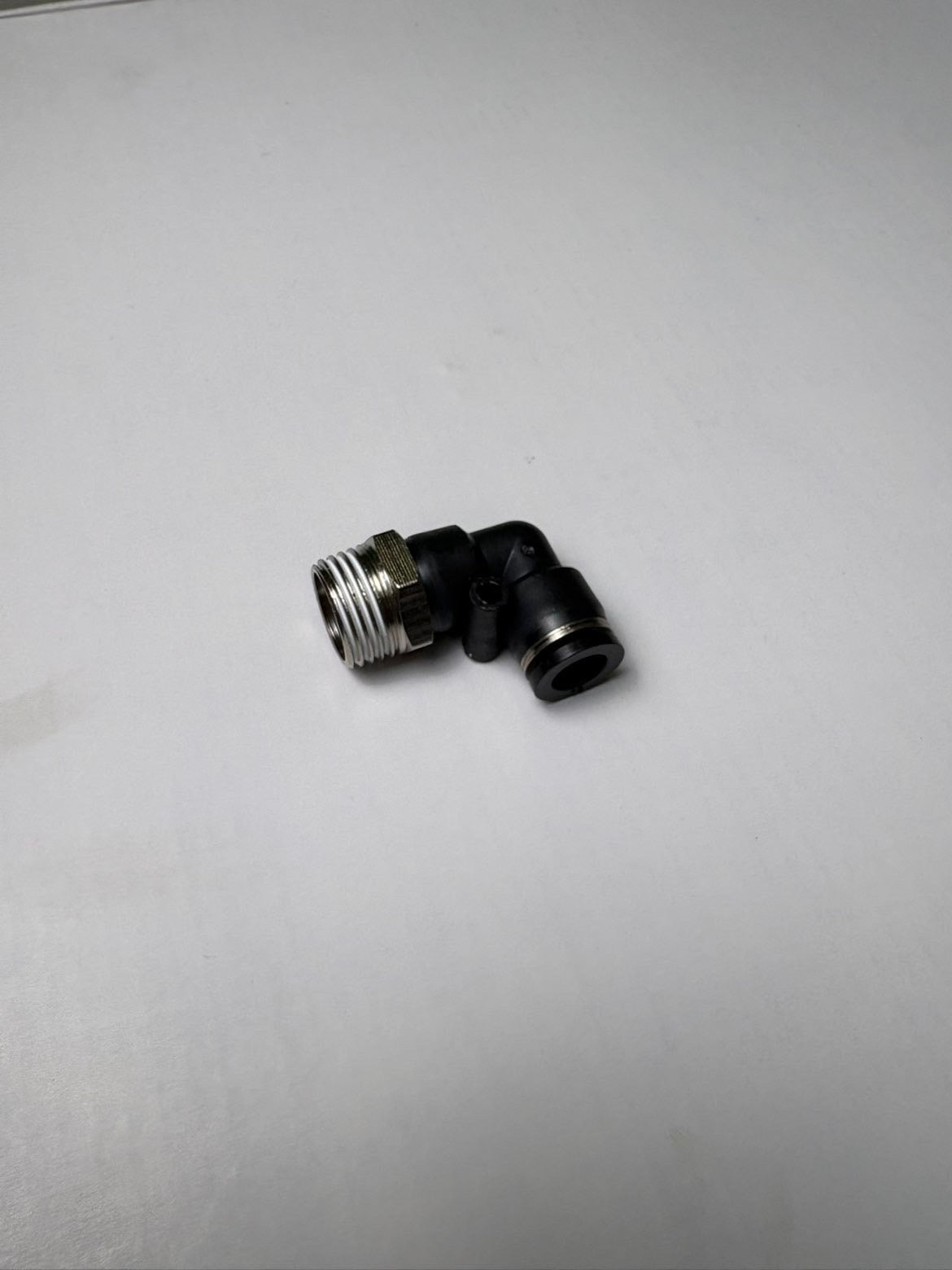 PTC Koppling 90° 10mm - 1/2" NPT